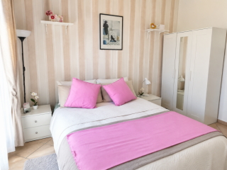 CAMERA SINGOLA CON LETTO MATRIMONIALE – BORGO ROMA – €390 TUTTO INCLUSO