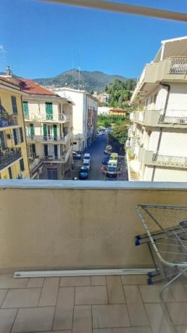 Alassio trilocale centrale ristrutturato - Foto 6