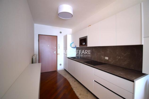 APPARTAMENTO FRONTE LAGO A TOSCOLANO MADERNO - Foto 6