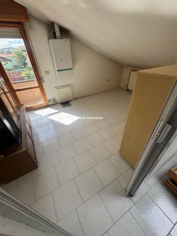 BOTTEGA VENDESI APPARTAMENTO INDIPENDENTE SU BIFAMILIARE CON MANSARDA E AMPIO SCOPERTO ESCLUSIVO - Foto 5