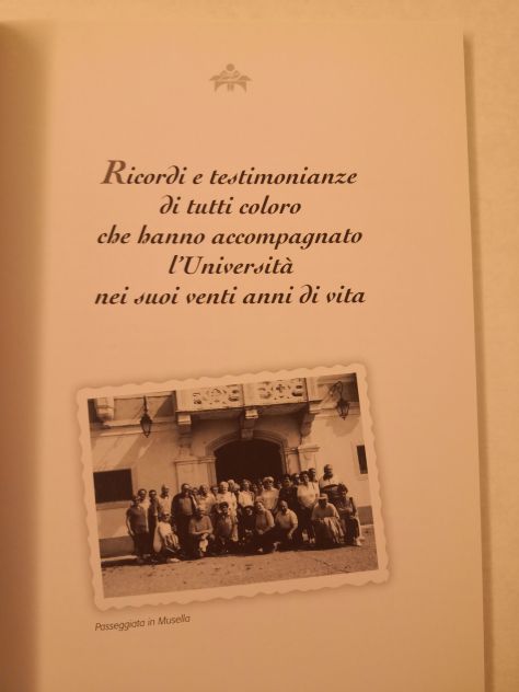 Libro "La carica dei... quattrocento" Univ. terza età di San Martino B.A. - Foto 4