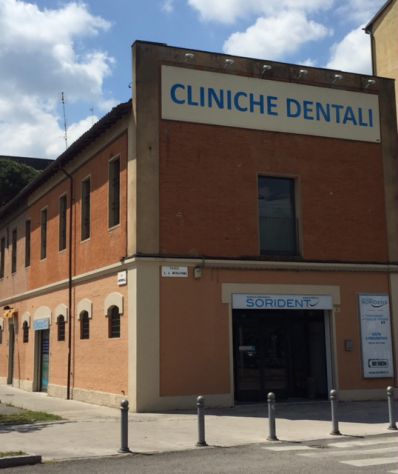 Clinica Dentale di Modena cerca Assistente alla poltrona