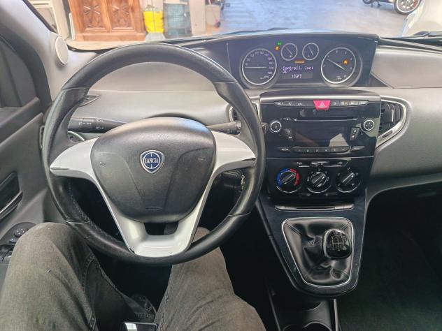 Lancia Ypsilon 1.3 MJT 16V 95 CV 5 porte S&S Silver - Foto 9