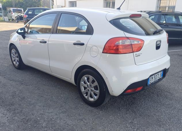 Kia Rio 1.2 CVVT 5p. EX - Foto 6