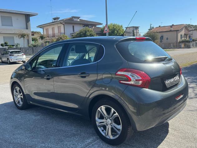 PEUGEOT 208 1.4 HDi 68 CV 5 Porte Allure NAVIGATORE 121.000 KM - Foto 7