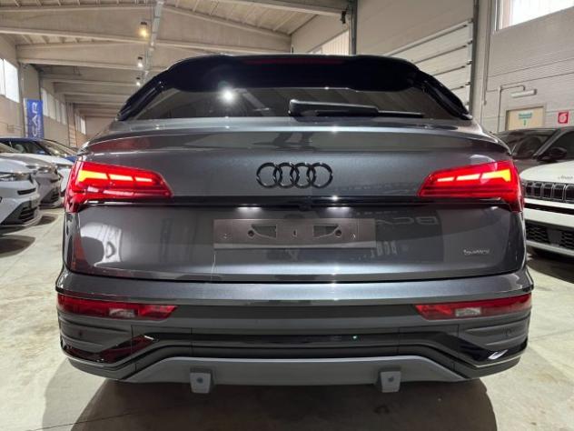 AUDI Q5 SPB Sportback 40 TDI quattro S line Identity Black rif. 24088208 - Foto 7