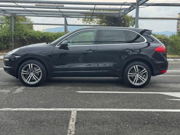 PORSCHE Cayenne 2as.'anno 2013 - Foto 4