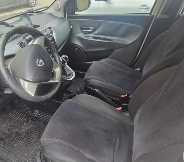 Lancia Ypsilon 1.2 TAGLIANDATA GARANZIA 12 MESI - Foto 9