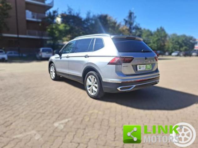 VOLKSWAGEN Tiguan Allspace 2.0 TDI SCR DSG 4MOTION 7POSTI rif. 24105696 - Foto 2