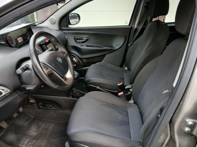 Lancia Ypsilon 1.2 Gold Ok neopatentati prezzo finanziabile - Foto 8