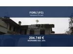 Immobile in asta di 159 m² con più di 5 locali e box auto in vendita a Forlì