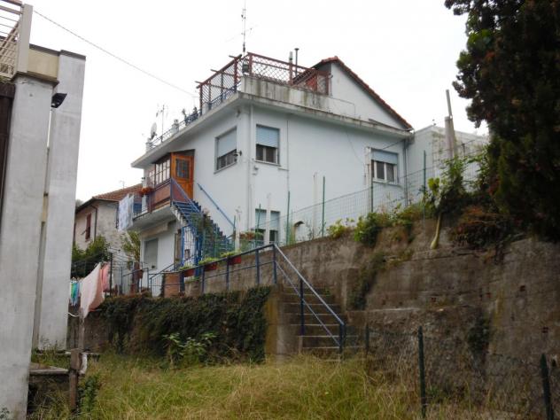 appartamento in vendita a Mignanego in zona Giovi
