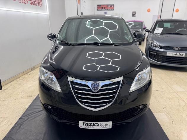 Lancia Ypsilon 1.2 69Cv - Foto 4