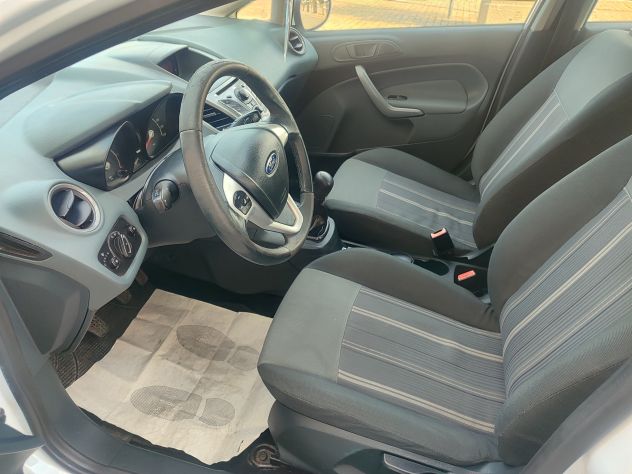 FORD FIESTA 1.2 82cv 5p. TITANIUM-ok NEOPATENTATI - Foto 6