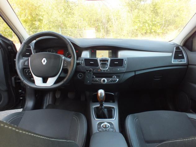 RENAULT LAGUNA 2.0 dCi 150CV SporTour 4Control - Foto 10