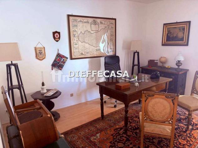 A2189 - In affitto ufficio a Marsala in centro storico con balcone sulla chiesa Madre - Foto 8