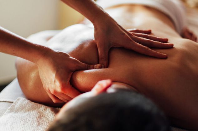 Ragazza italiana per massaggi rilassanti, stanza climatizzata . - Foto 3 Tel:3276342287