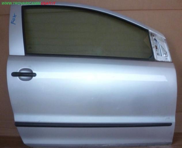 PORTA D. ARGENTO C/ALZ. E SERR.  Carrozzeria  Lamierati esterni  Porte  Porta ant. dx. VOLKSWAGEN - FOX - 01-04-2005 - 01-07-2011