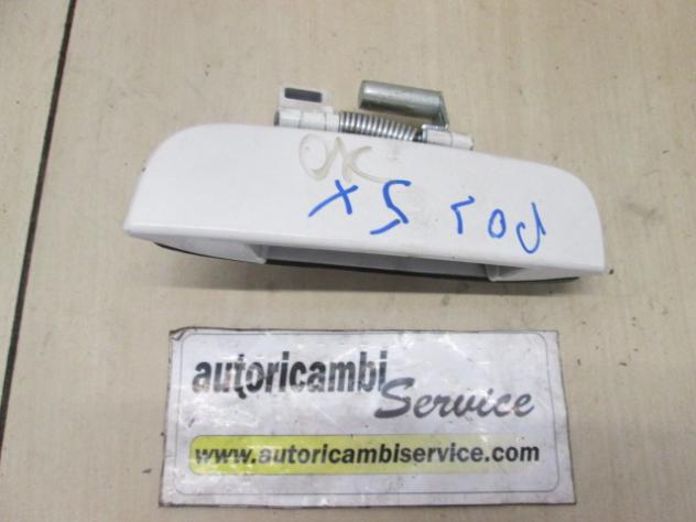 836502K010 MANIGLIA ESTERNA PORTA POSTERIORE SINISTRA KIA SOUL 1.6 D 94KW AUT 5P (2010) RICAMBIO USATO