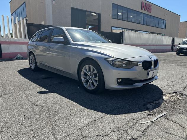 BMW Serie 3 318d Touring Auto - Foto 8