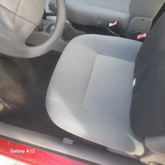Fiat 600 1.1 Active scolorita! - Foto 4