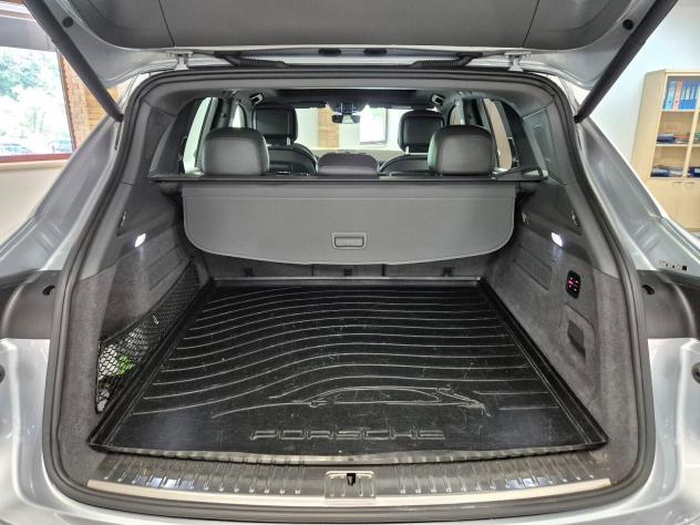 Porsche Cayenne 3.0 V6 E-Hybrid - Foto 10
