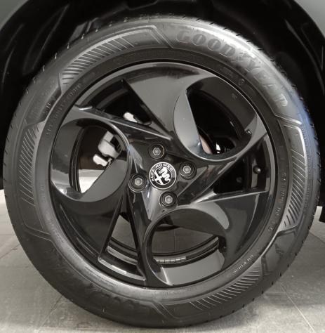 Alfa Romeo Junior Ibrida 1.2 136CV Hybrid eDCT6 ibrida - Foto 9