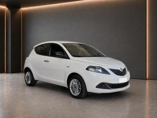 Lancia Ypsilon 1.0 FireFly 70cv S&S Hybrid SILVER - Foto 3