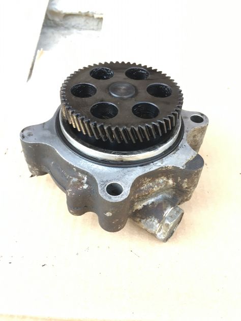Pompa OLIO Nissan KING CAB D21 2.5 Diesel motore SD25 - Foto 2
