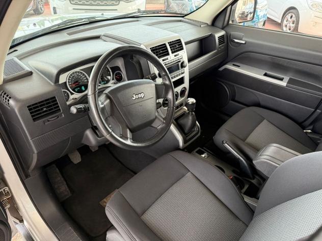 Jeep Patriot 2.0 TD 140cv 4X4 Limited - Foto 9