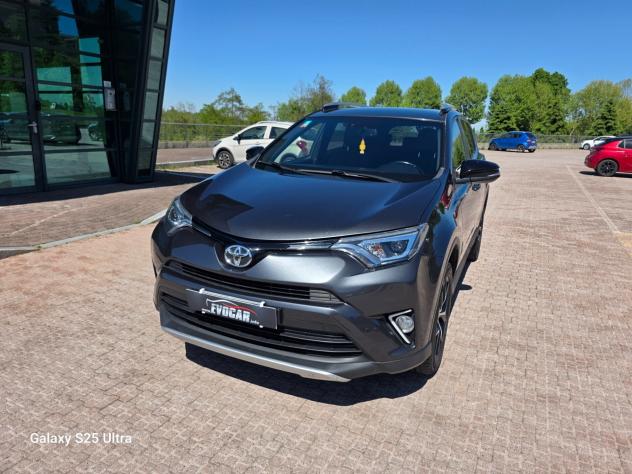 toyota rav4 2.0 D-4D ritiro usato/scambio - Foto 5