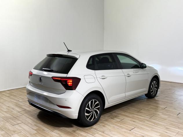 Volkswagen Polo Polo 1.0 Young 80cv - Foto 4