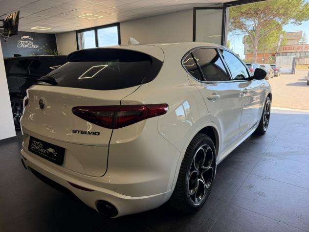 ALFA ROMEO STELVIO 2.2 Q4 VELOCE PELLE NAVI 2022 - Foto 4