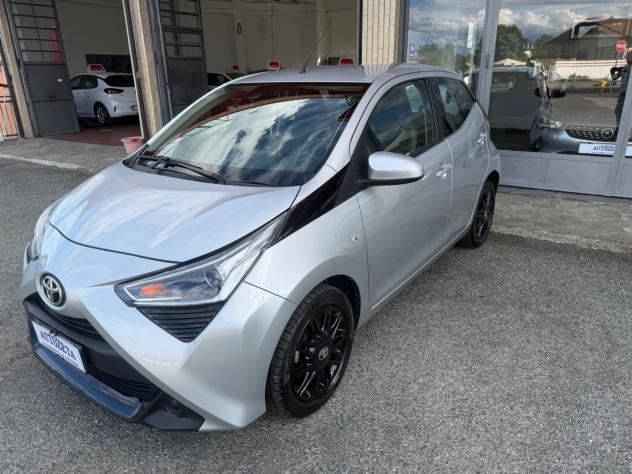 Toyota Aygo Connect 1.0 72 CV 5 porte x-wave - Foto 2