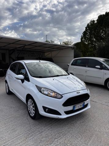 Ford Fiesta 1.5 TDCi 75CV 5 porte Titanium - Foto 2