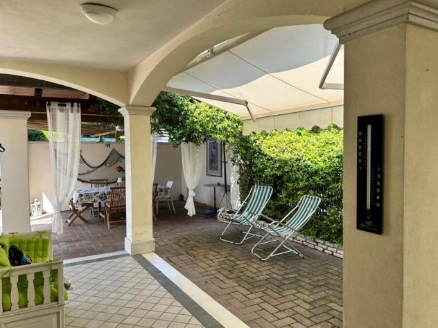 Lido di Spina, introvabile! vendiamo a due passi dal mare, zona centro, doppi servizi, riscaldamento, giardino! - Foto 4