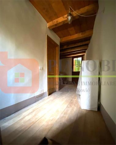 V000440 - CASA ANTICA CON TERRAZZO E CANTINA - Foto 16
