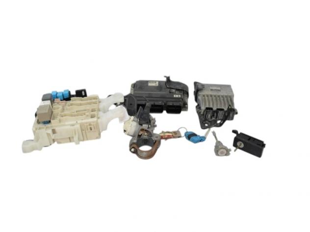 8966142C00 8966142C00 KIT ACCENSIONE MOTORE TOYOTA Rav4 4° Serie diesel