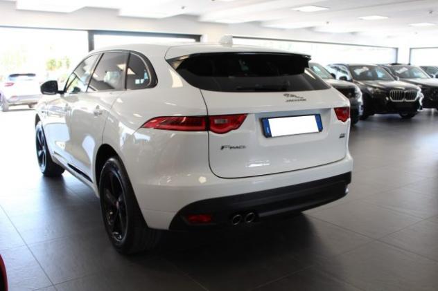 JAGUAR F-Pace 2.0 D 180 CV R-Sport Automatica rif. 24035133 - Foto 3