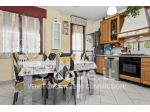 Appartamento di 105 m² con 4 locali e posto auto in vendita a Bologna