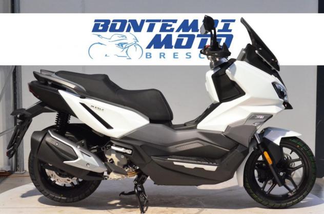 Sym ADX 300 null