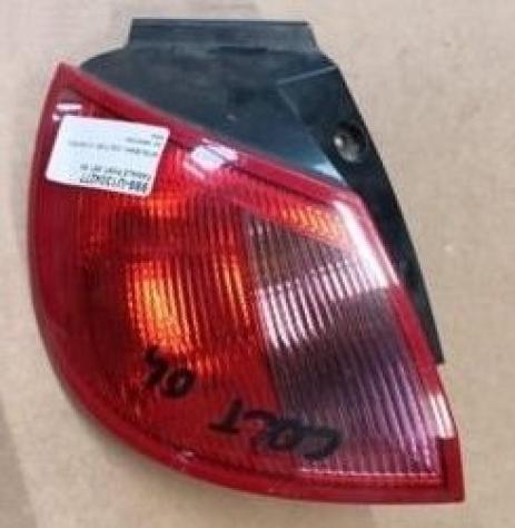 FANALE POST. EST. SX 999-U1304277 Parti elettriche  Fanaleria  Fanali  Fanale post. sx. MITSUBISHI - COLT CZ3 - 01-02-2005 - 01-01-2009