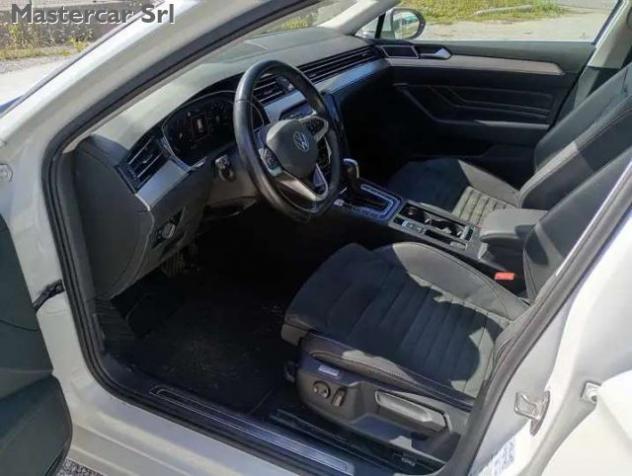 VOLKSWAGEN Passat Variant Passat Variant 2.0 tdi Executive 200cv dsg - GH430 rif. 24165611 - Foto 9