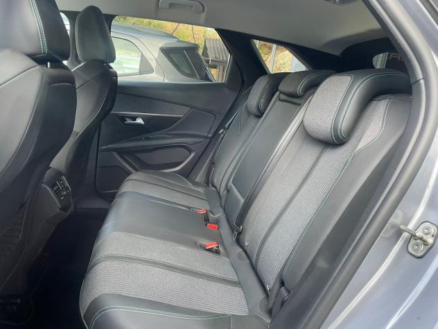 PEUGEOT 3008 1.5HDI ALLURE EAT8 130cv - Foto 10