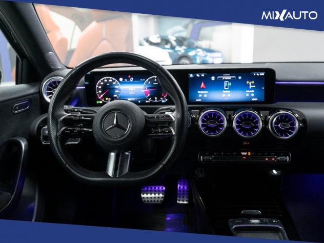 Mercedes A 200 D Automatic Premium AMG Line Night Edition - Foto 11