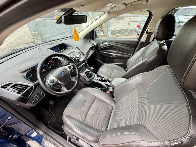 Ford Kuga 2.0 TDCI 140 CV 4WD Titanium - Foto 9