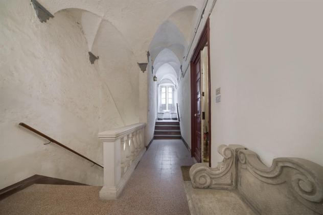 Alassio, grande appartamento con terrazzo nel budello. - Foto 4