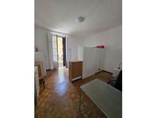 Singolo posto letto in camera doppia a Milano