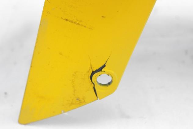 YAMAHA YFZ R 125 5D7F151001 PARAFANGOANTERIORE 08 - 13 FRONT FENDER ATTACCO DANNEGGIATO CON GRAFFI - Foto 3