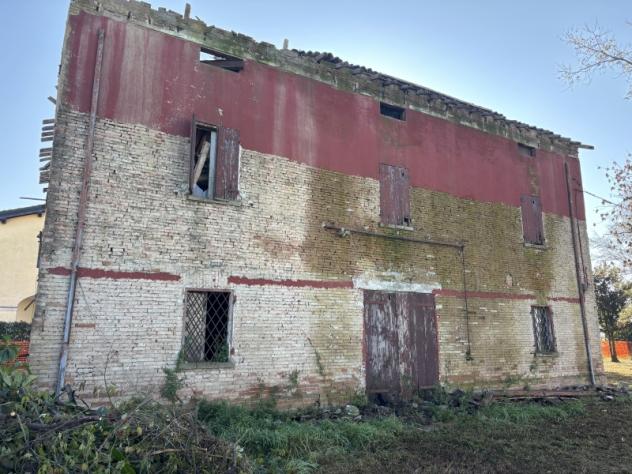 A466. LIMIDI. Casale di campagna con area cortiliva privata, con possibilità di realizzare fino a 3 unità abitative indipendenti. - Foto 9